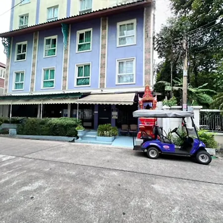 Sawasdee Hotel @ Sukhumvit Soi 8