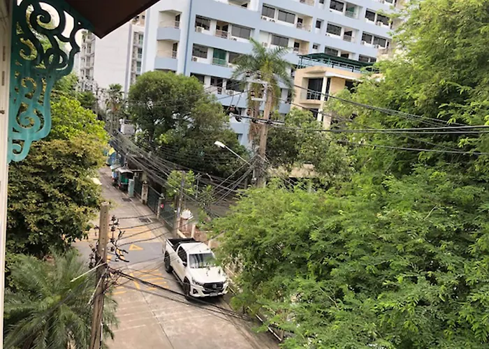 Hotel Sawasdee @ Sukhumvit Soi 8 Bangkok
