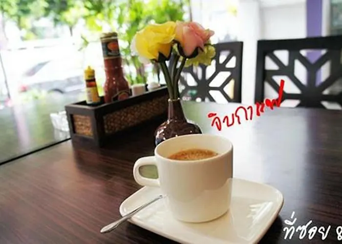 Sawasdee @ Sukhumvit Soi 8 3*