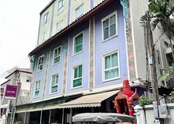 Hotel Sawasdee @ Sukhumvit Soi 8 3*