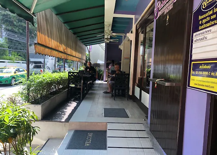 Sawasdee @ Sukhumvit Soi 8 Hotel Bangkok