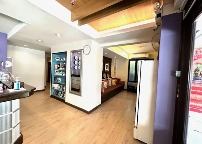 Sawasdee @ Sukhumvit Soi 8 Hotel Bangkok