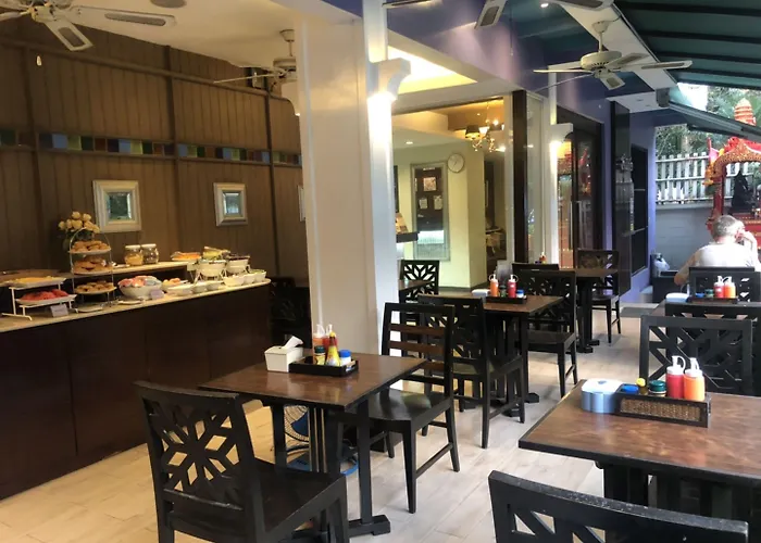 Sawasdee @ Sukhumvit Soi 8 Hotel