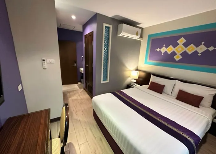 Sawasdee @ Sukhumvit Soi 8 Hotel Bangkok