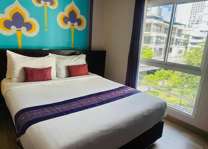 Sawasdee @ Sukhumvit Soi 8 Hotel