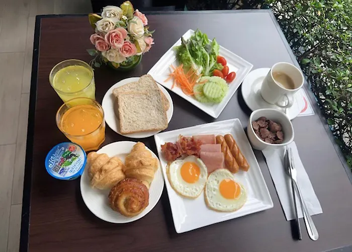 Hotel Sawasdee @ Sukhumvit Soi 8 3*